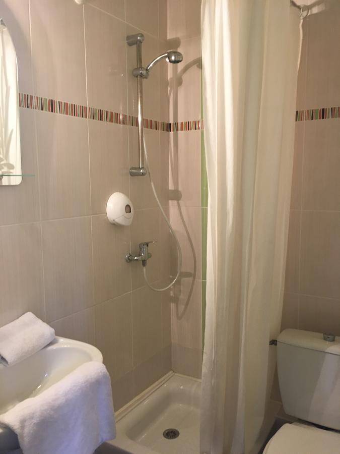 Hotel Restaurant Le Cheval Blanc Argentré-du-Plessis Esterno foto